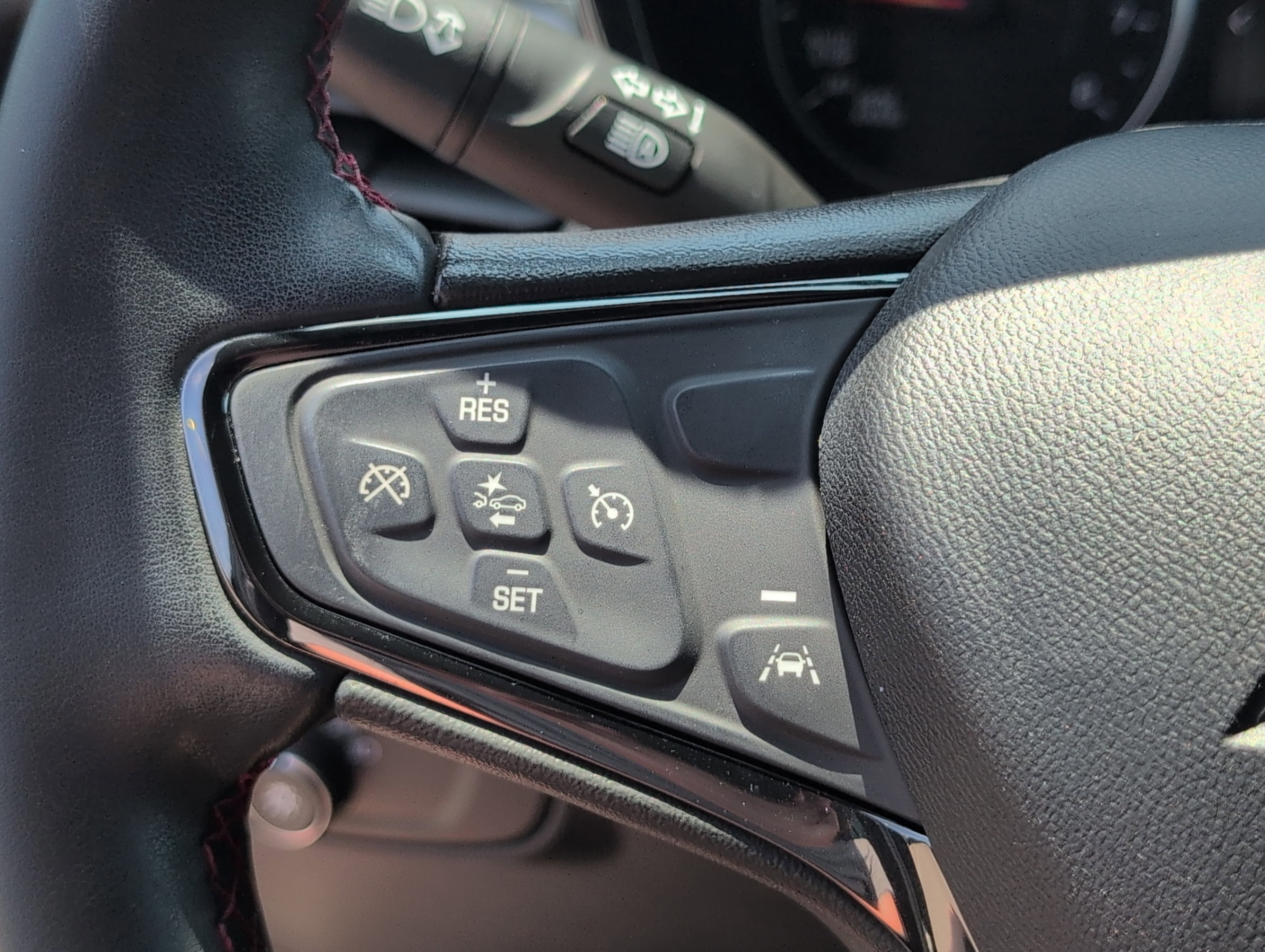 Certified 2024 Chevrolet Equinox RS FWD image 26