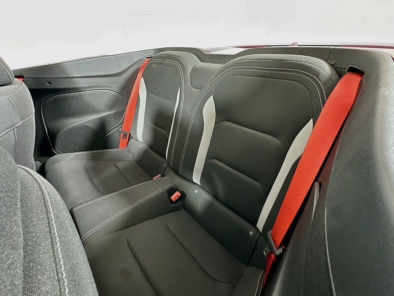 Used 2022 Chevrolet Camaro LT RWD image 21