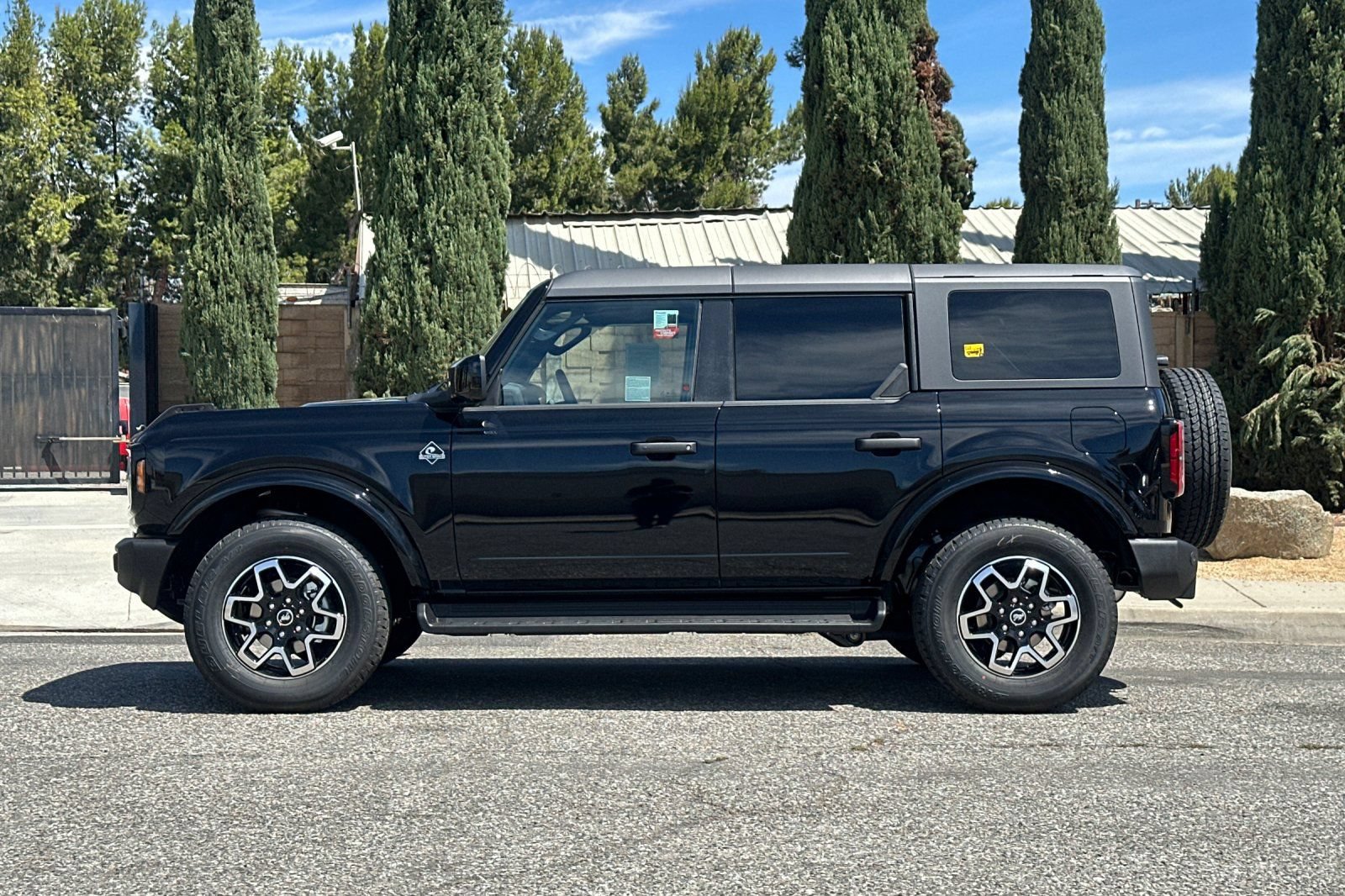 New 2026 Ford Bronco Outer Banks AWD/4WD image 7