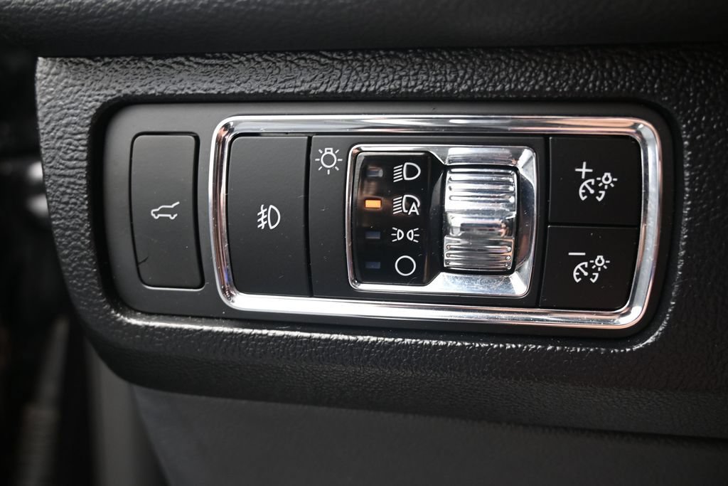 Used 2024 Lincoln Navigator Premiere AWD/4WD image 21
