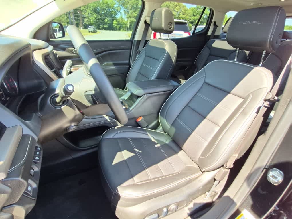 Used 2023 GMC Acadia Denali w/ Denali Ultimate Package AWD/4WD image 14
