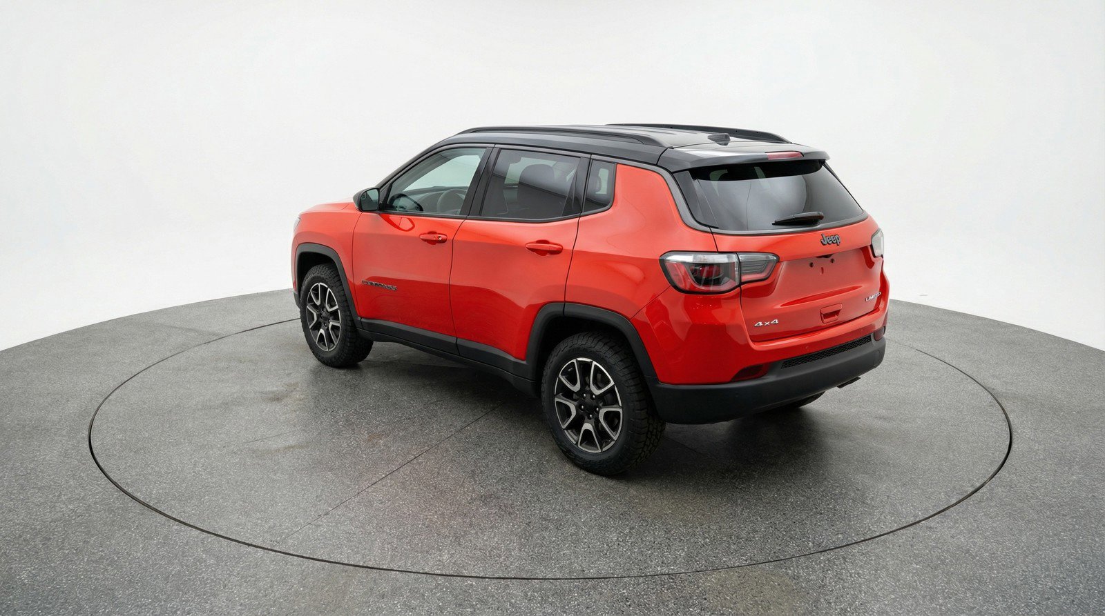 Used 2025 Jeep Compass Trailhawk AWD/4WD image 6