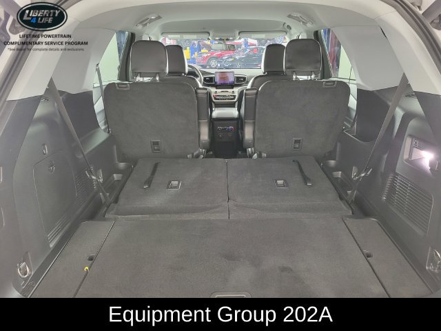 Certified 2021 Ford Explorer XLT w/ Equipment Group 202A AWD/4WD image 18