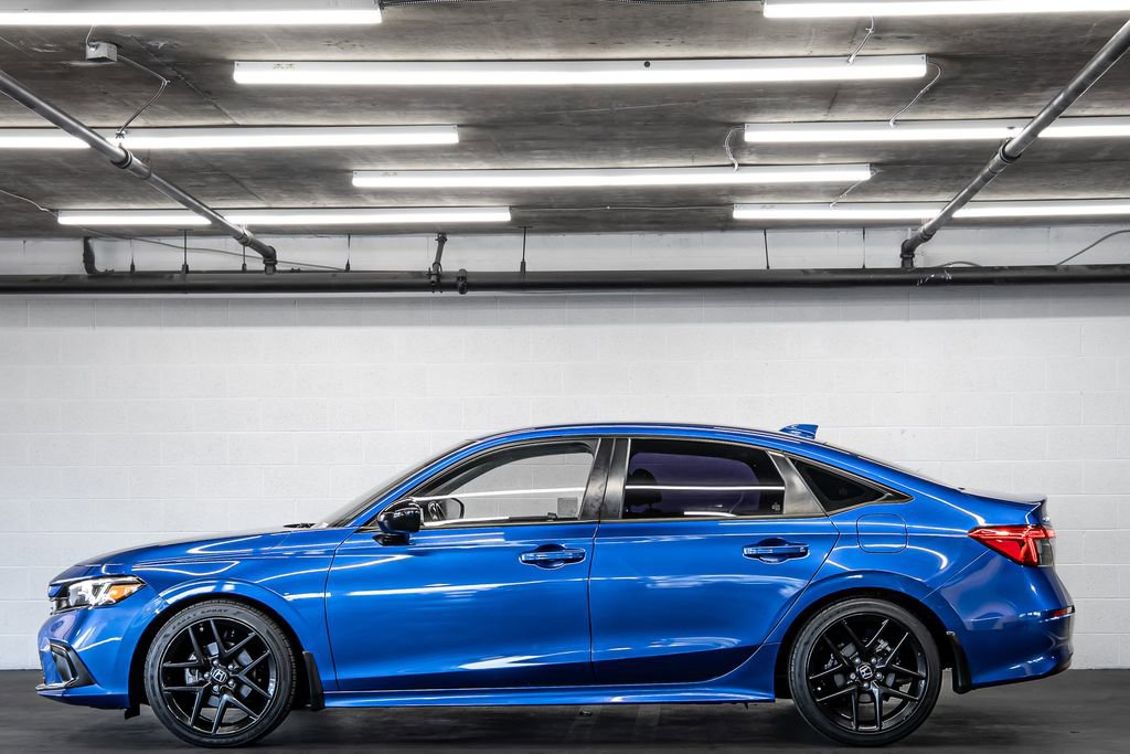 Used 2023 Honda Civic Sport image 2