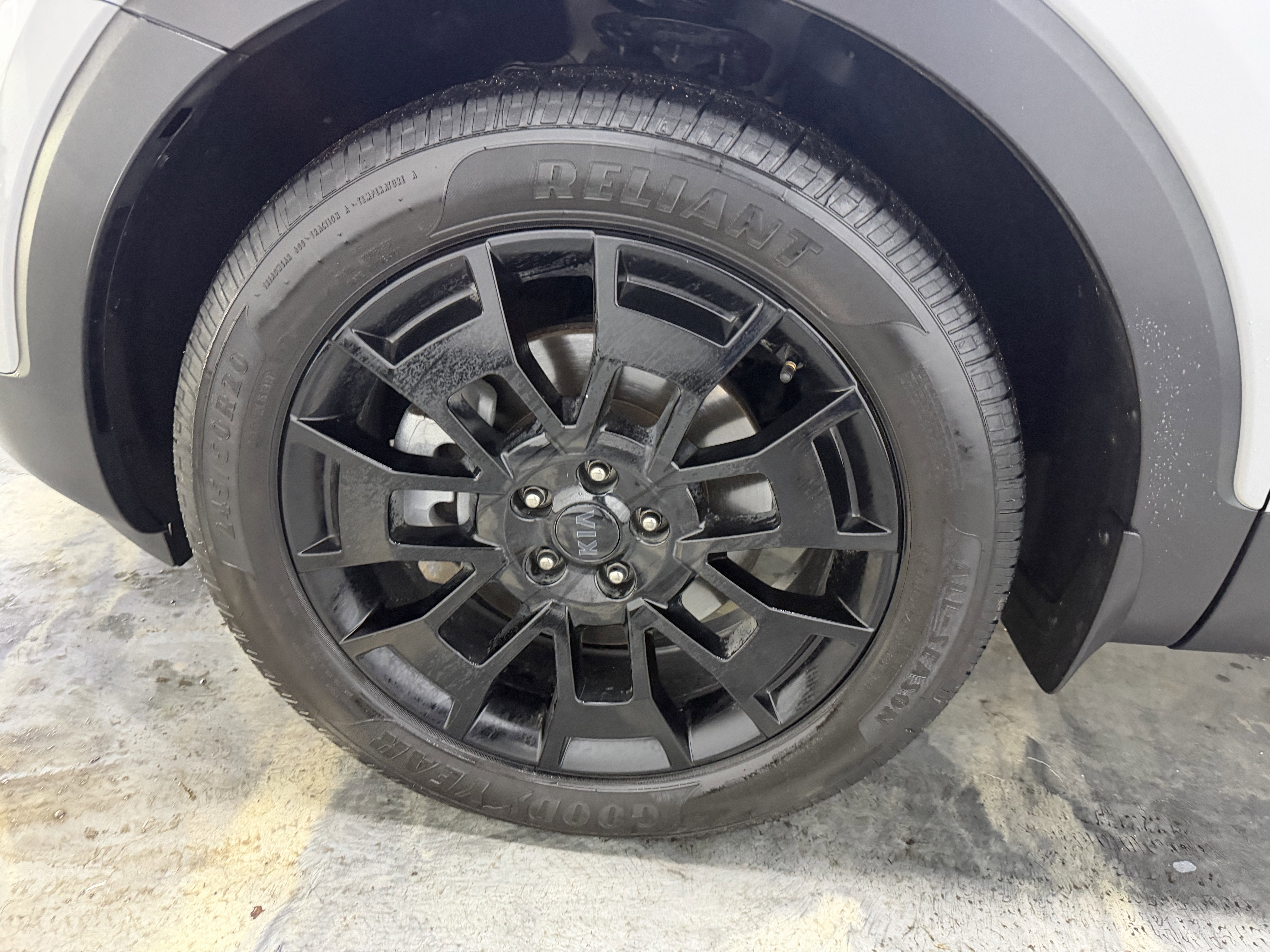 Used 2021 Kia Telluride SX w/ SX Prestige Package image 31