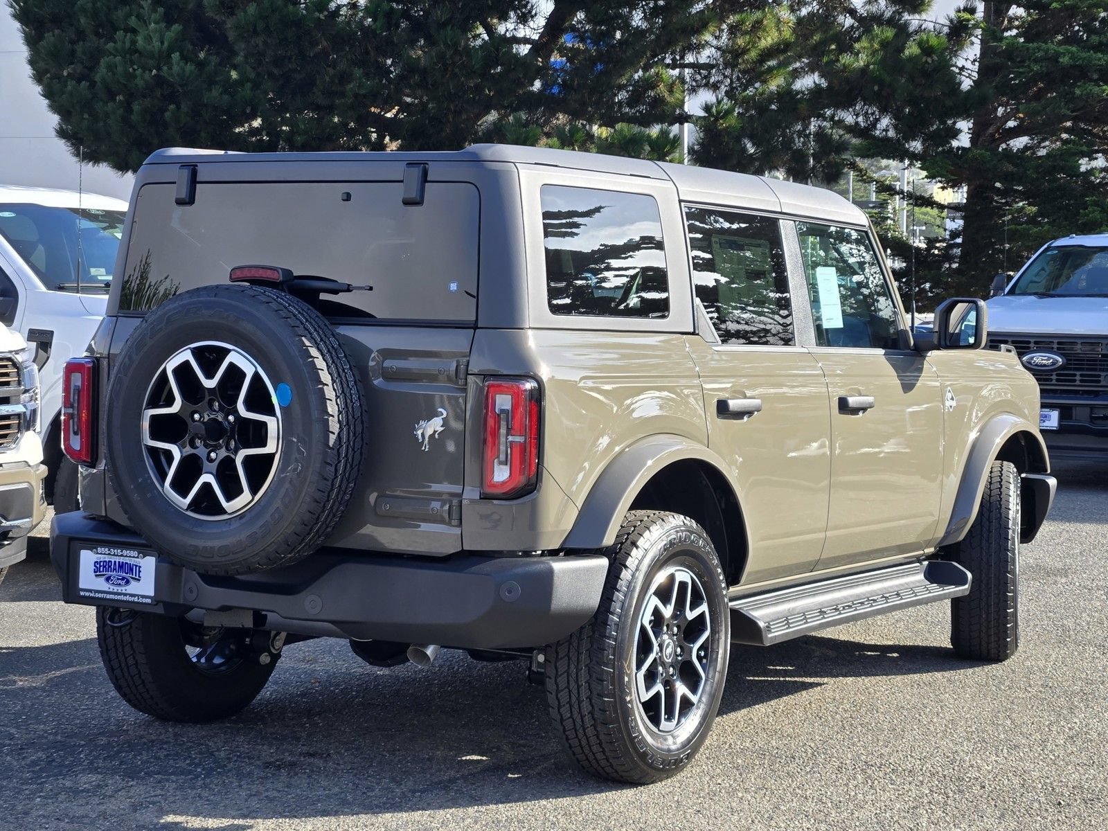 New 2026 Ford Bronco Outer Banks AWD/4WD image 4
