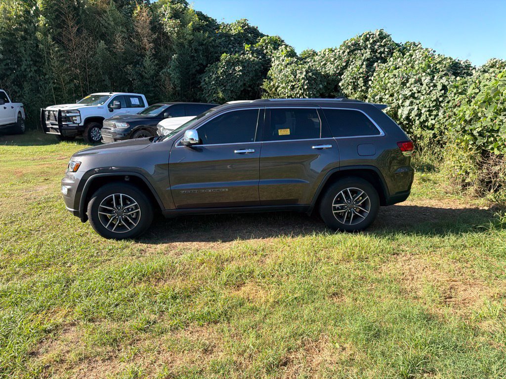 Certified 2020 Jeep Grand Cherokee Limited w/ Luxury Group II RWD image 11