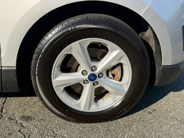 Used 2016 Ford Edge SE AWD/4WD image 9