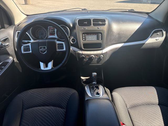 Used 2016 Dodge Journey SE w/ Flexible Seating Group FWD image 21