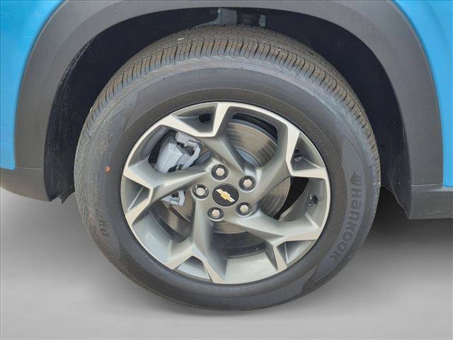 New 2026 Chevrolet Trax LT w/ Driver Confidence Package FWD image 9
