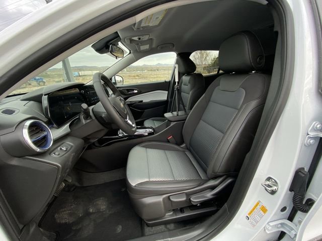 New 2026 Chevrolet Trax LT w/ Driver Confidence Package FWD image 11