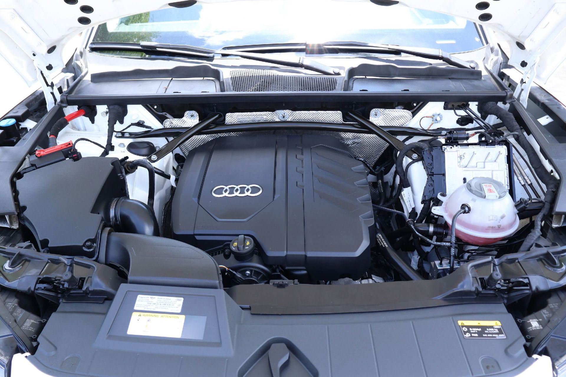 Used 2023 Audi Q5 2.0T Premium Plus w/ Premium Plus Package AWD/4WD image 9
