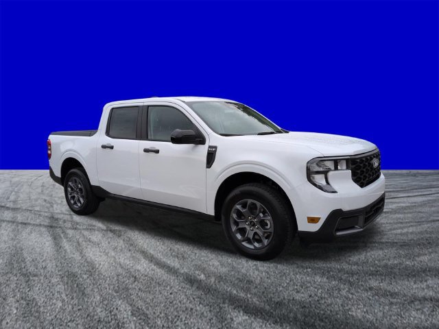 New 2026 Ford Maverick XLT w/ XLT Luxury Package FWD image 2
