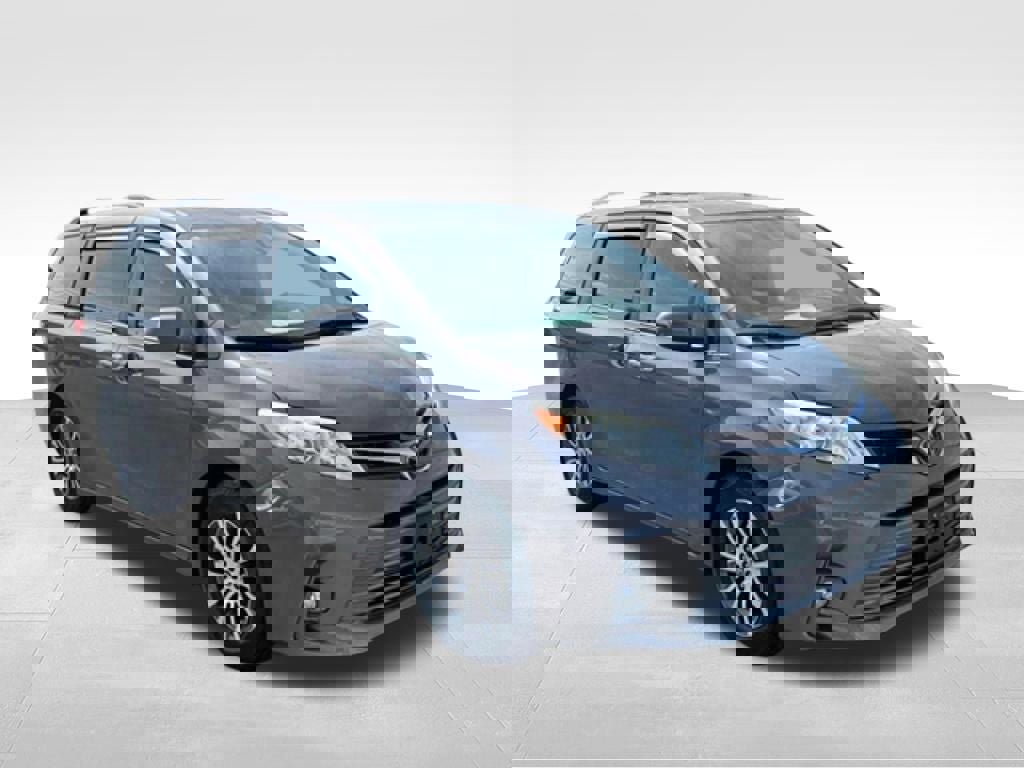 Used 2019 Toyota Sienna XLE FWD image 9