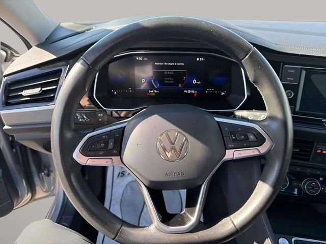 Used 2024 Volkswagen Jetta SE image 10