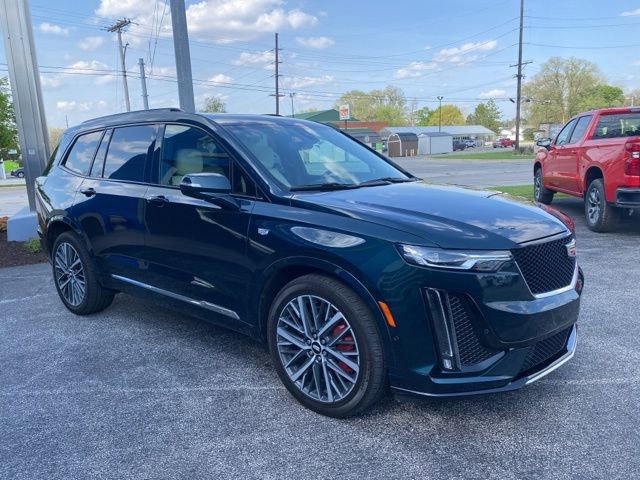 Used 2024 Cadillac XT6 Sport w/ Technology Package AWD/4WD image 7