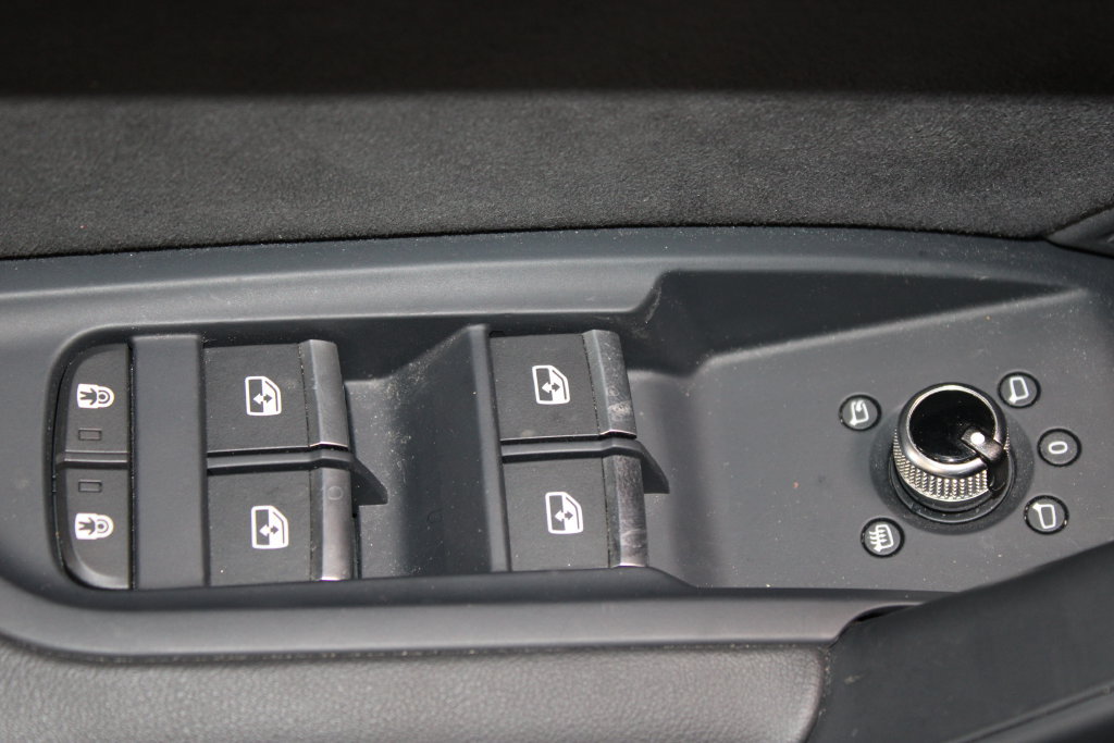 Used 2024 Audi SQ5 Prestige w/ Prestige Package AWD/4WD image 27