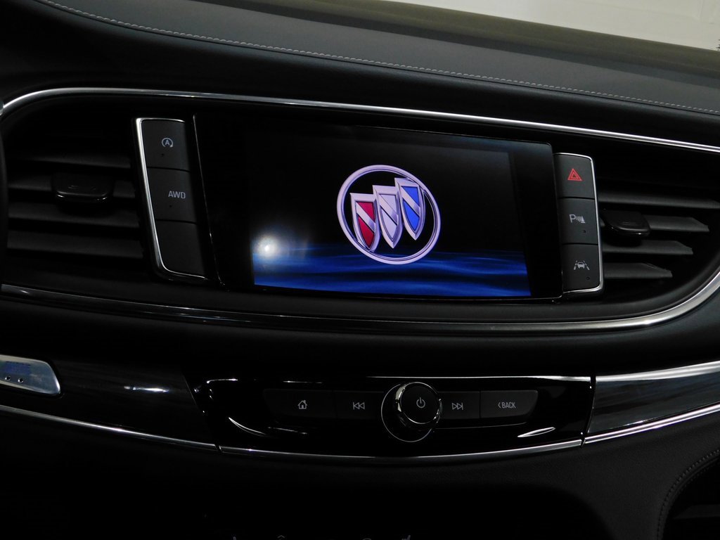 Used 2024 Buick Enclave Essence image 42
