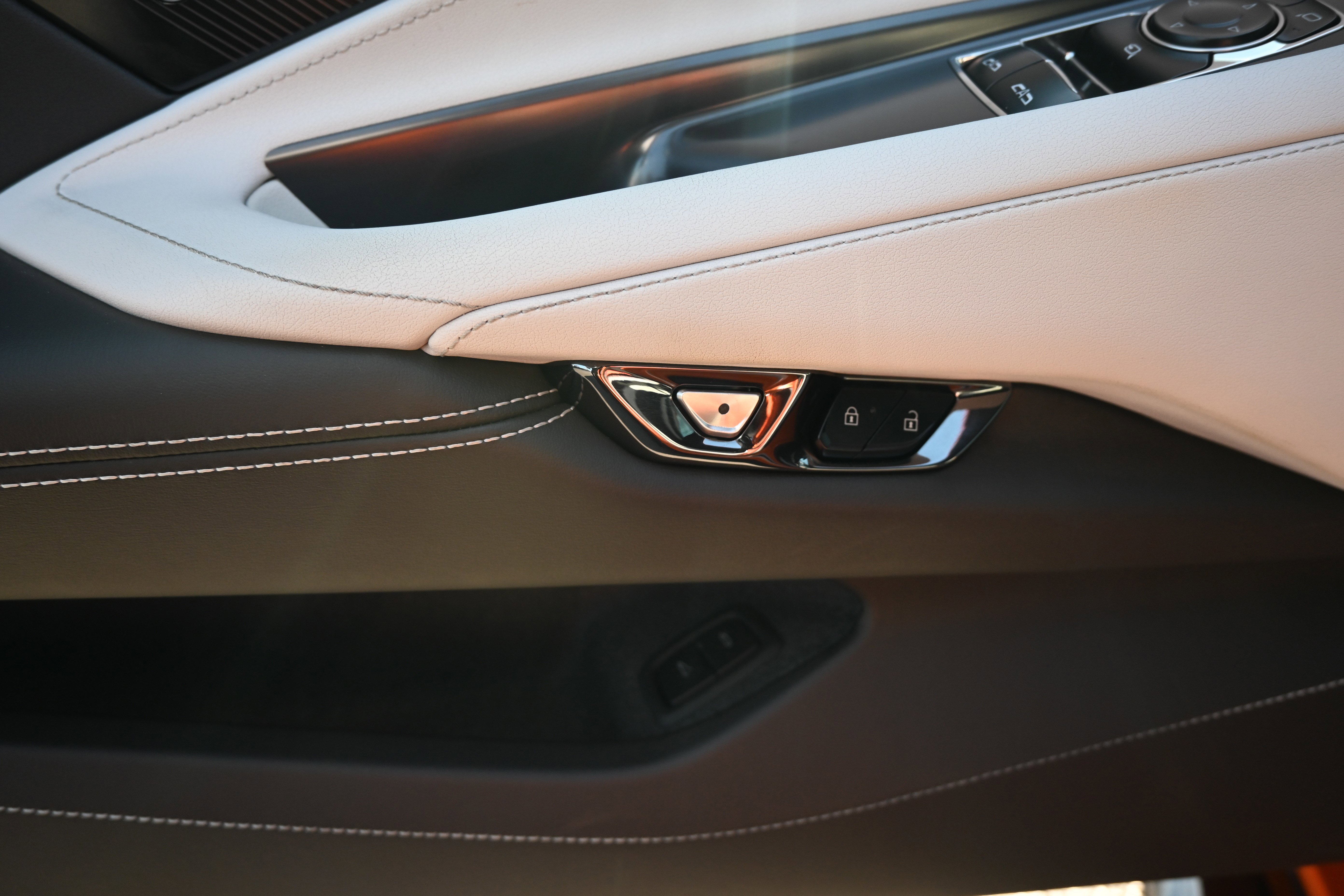 Used 2023 Chevrolet Corvette Z06 image 17