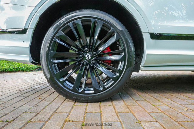 Used 2023 Bentley Bentayga Speed AWD/4WD image 68