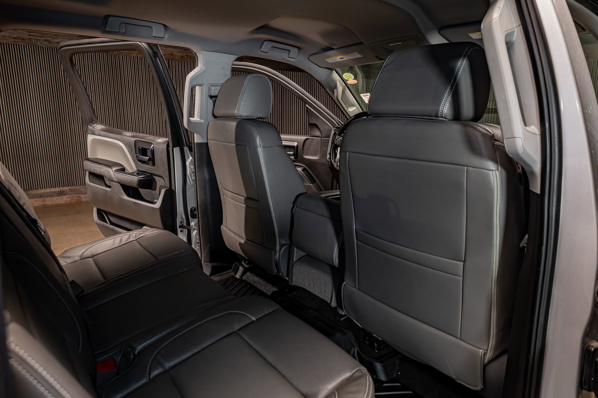 Used 2018 Chevrolet Silverado 1500 Custom w/ Custom Value Package AWD/4WD image 23