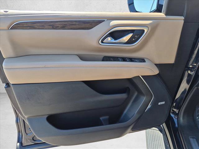 Used 2021 Chevrolet Tahoe Premier w/ Premium Package RWD image 11
