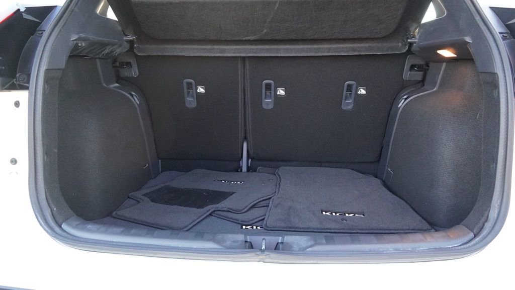 Used 2024 Nissan Kicks SR w/ SR Premium Package image 44