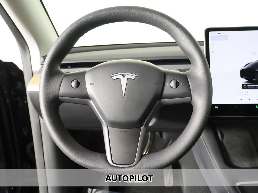 Used 2025 Tesla Model Y Long Range AWD/4WD image 5