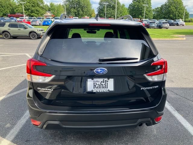 Used 2021 Subaru Forester Premium AWD/4WD image 4