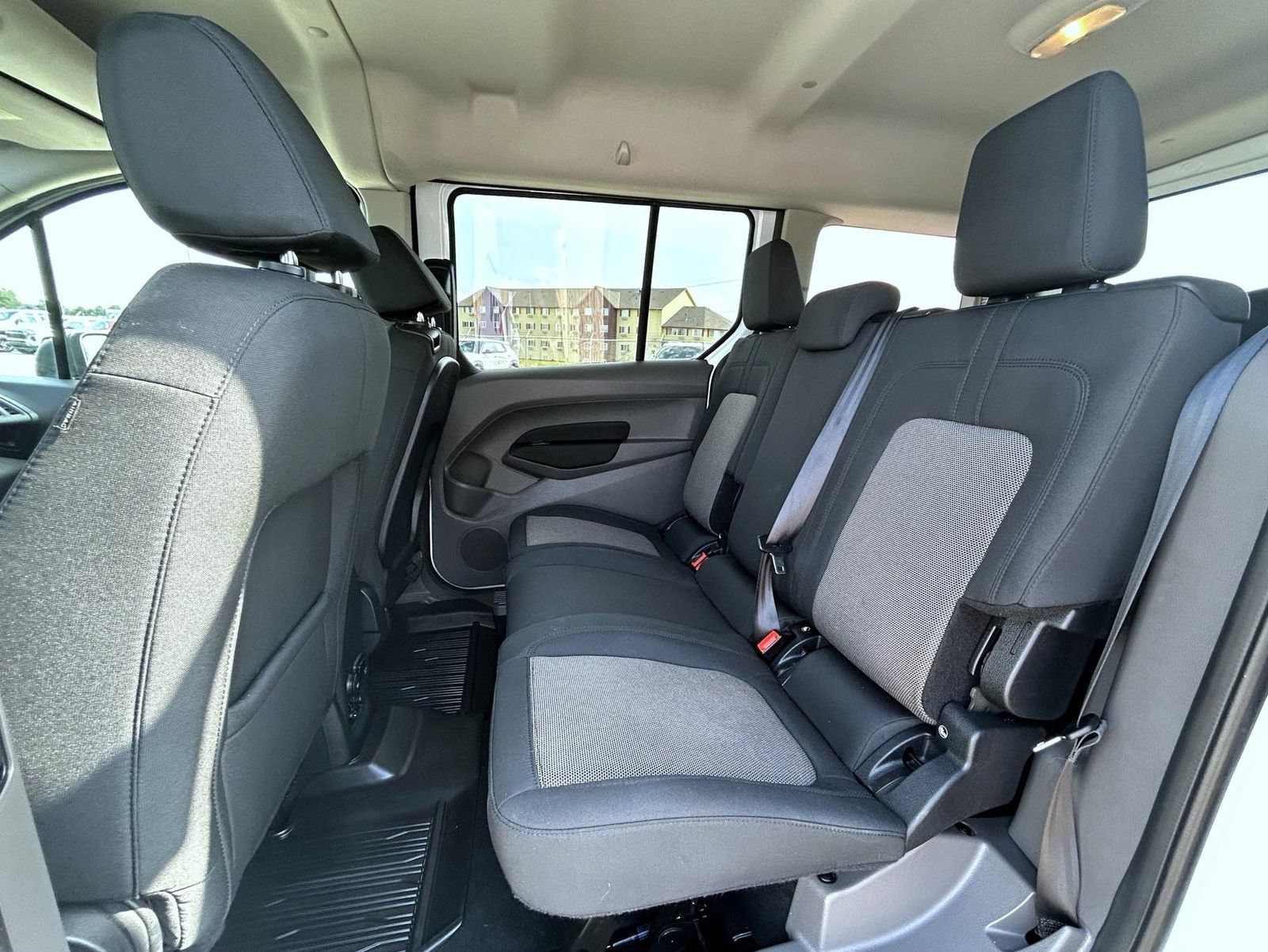 Used 2020 Ford Transit Connect XL FWD image 19