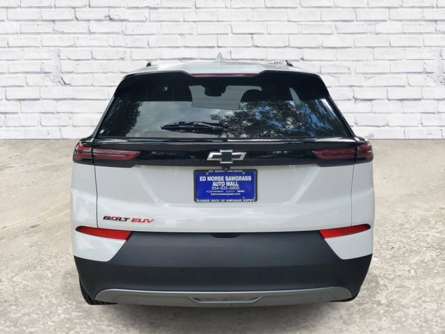 Certified 2023 Chevrolet Bolt EUV LT w/ Comfort Package FWD image 3