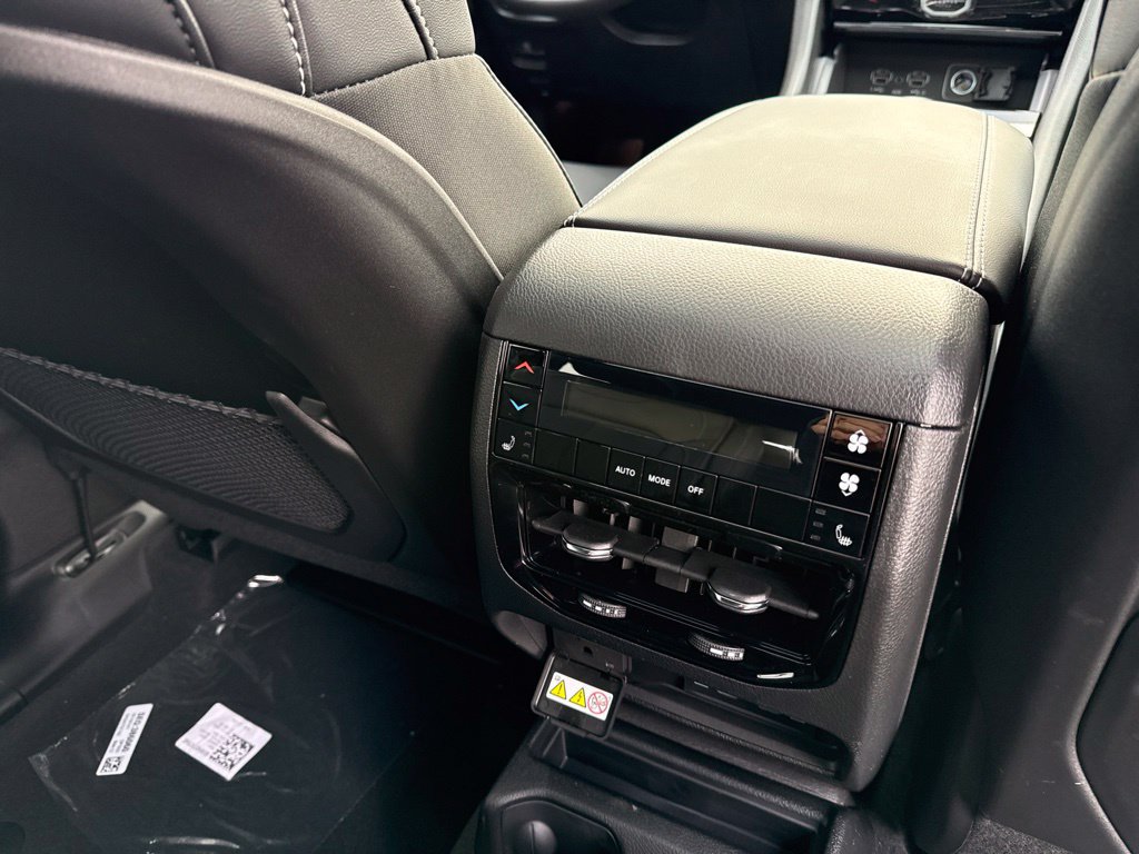 New 2027 Jeep Grand Cherokee L Limited AWD/4WD image 21