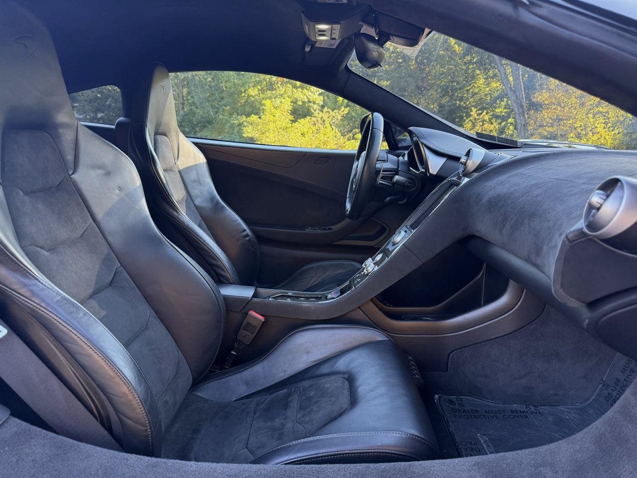 Used 2012 McLaren MP4-12C Coupe RWD image 29
