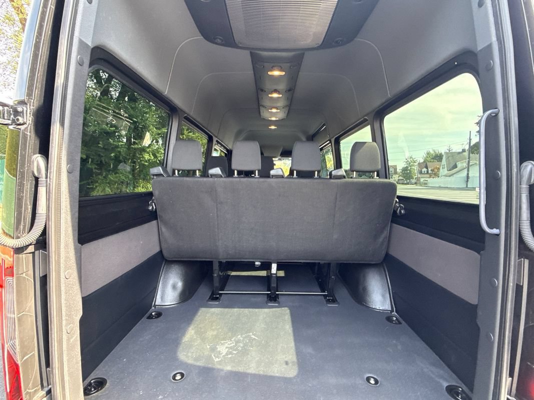 Used 2025 Mercedes-Benz Sprinter 2500 image 25
