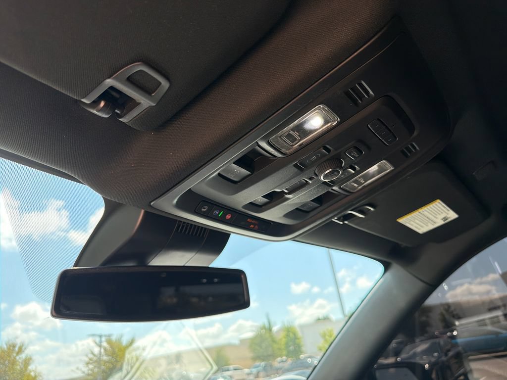 Used 2023 GMC Yukon Denali AWD/4WD image 29