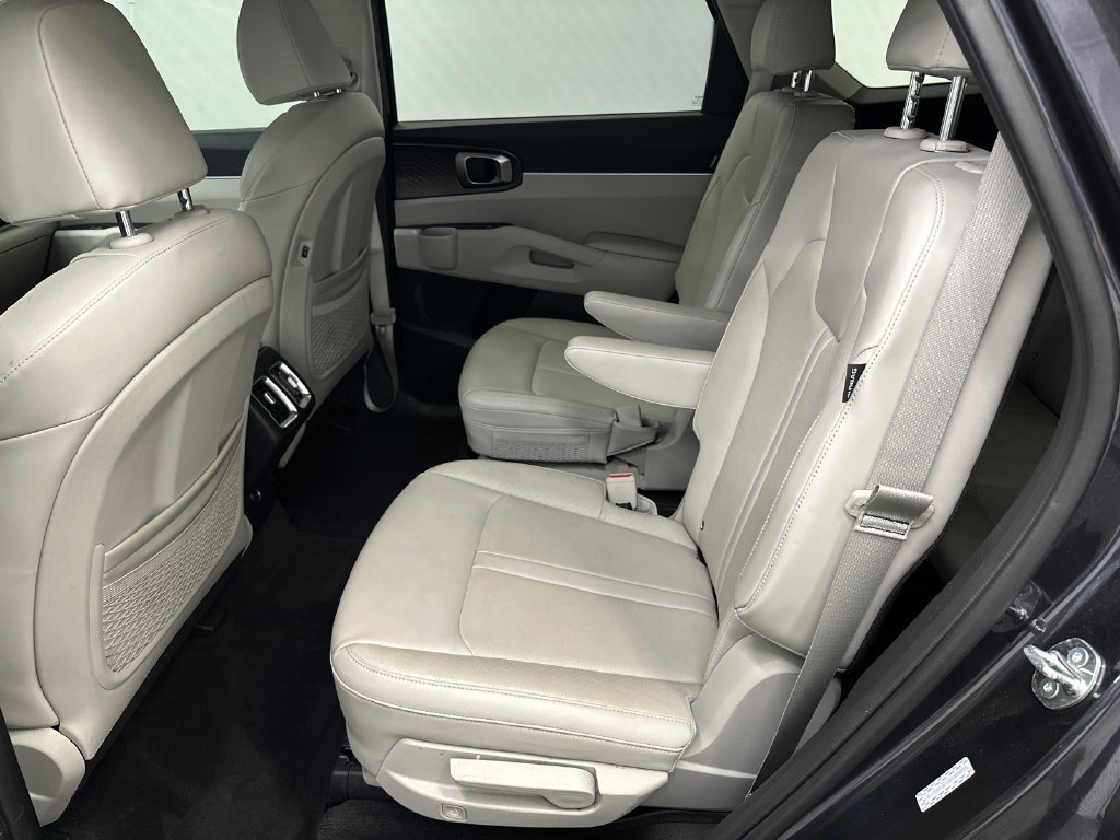 Used 2025 Kia Sorento EX FWD image 23