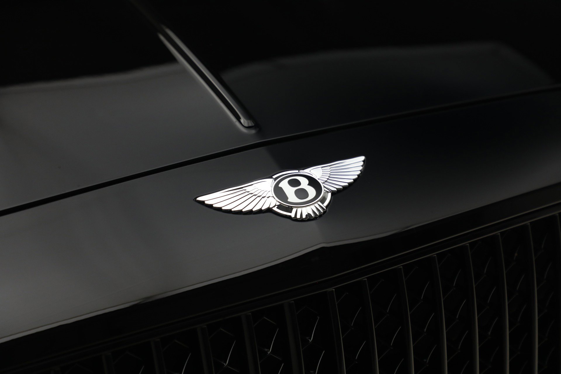 Used 2023 Bentley Flying Spur V8 image 13