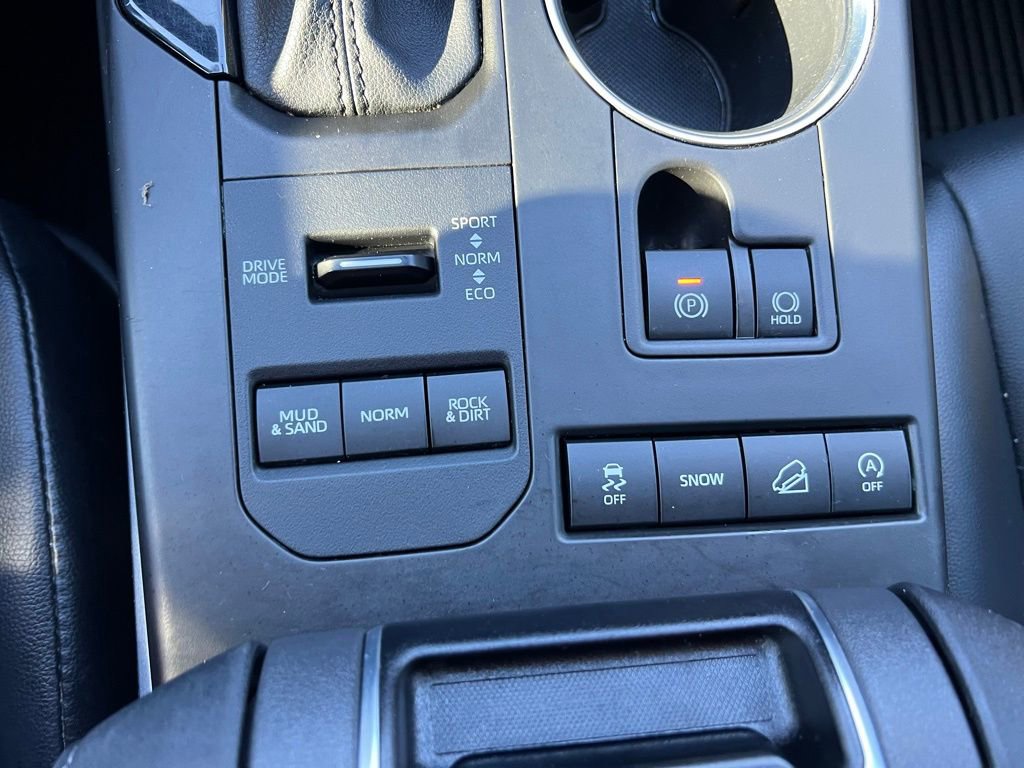 Used 2021 Toyota Highlander XLE image 33