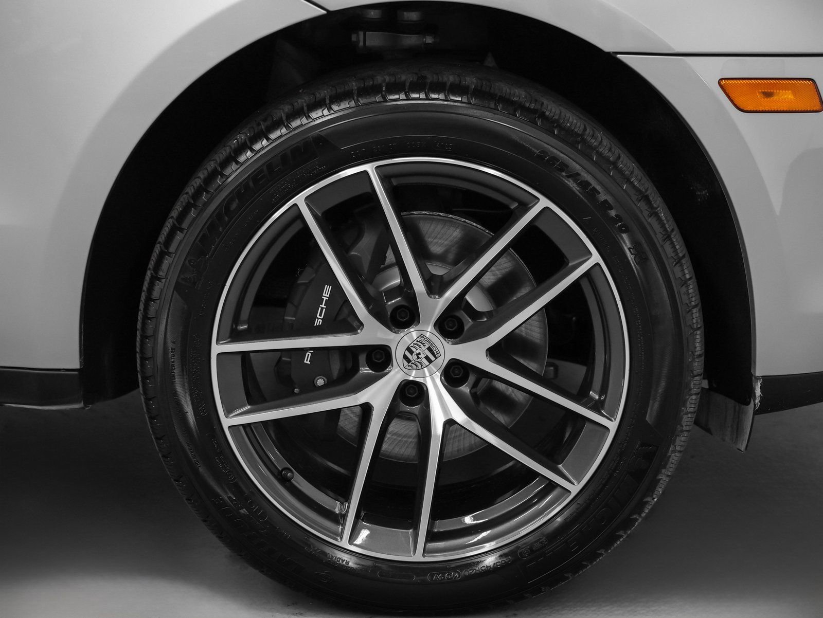 New 2026 Porsche Macan image 15