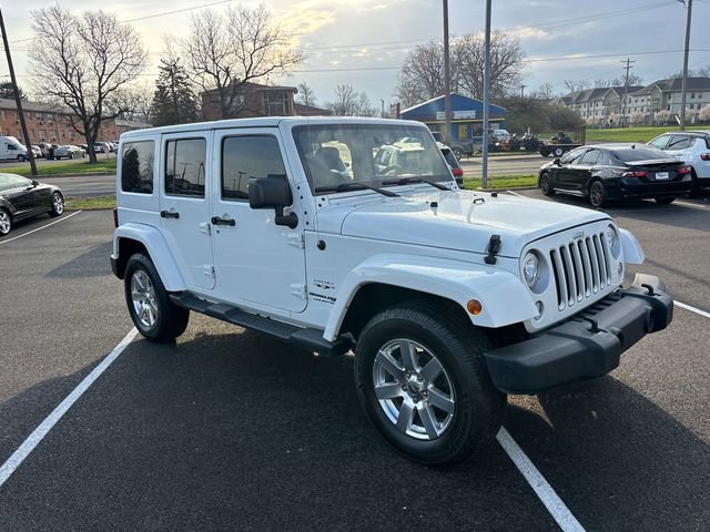 Used 2018 Jeep Wrangler Unlimited Sahara w/ Connectivity Group image 4
