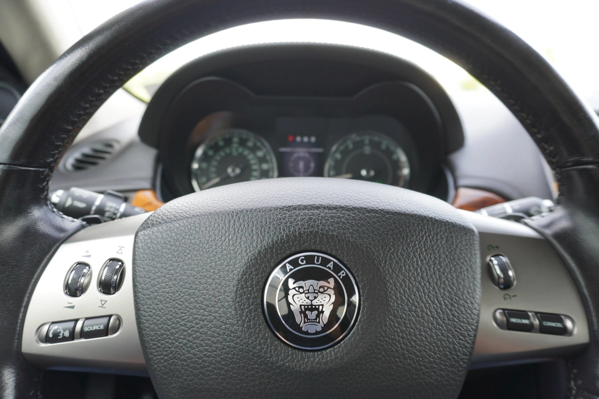 Used 2008 Jaguar XK Coupe RWD image 20