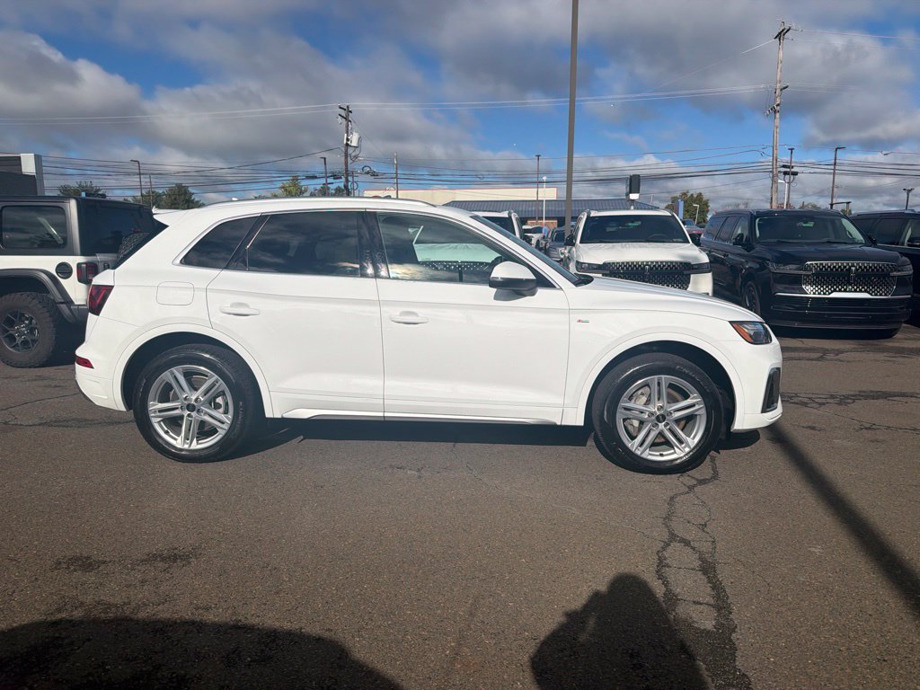 Used 2024 Audi Q5 e Premium Plus w/ Premium Plus Package AWD/4WD image 7