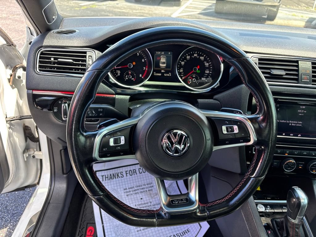 Used 2017 Volkswagen Jetta GLI FWD image 19