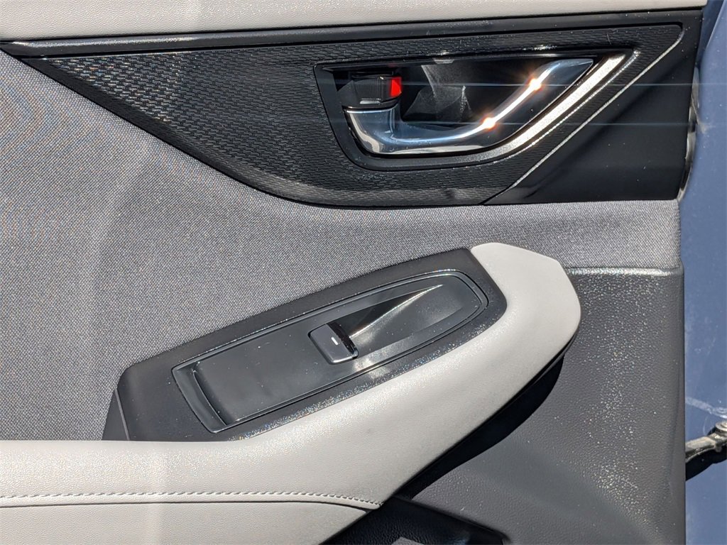 Used 2025 Subaru Outback Premium image 27