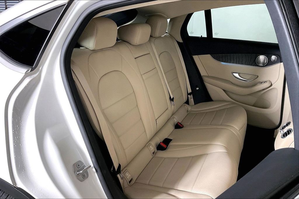 Used 2017 Mercedes-Benz GLC 300 4MATIC Coupe w/ Premium 2 Package image 26