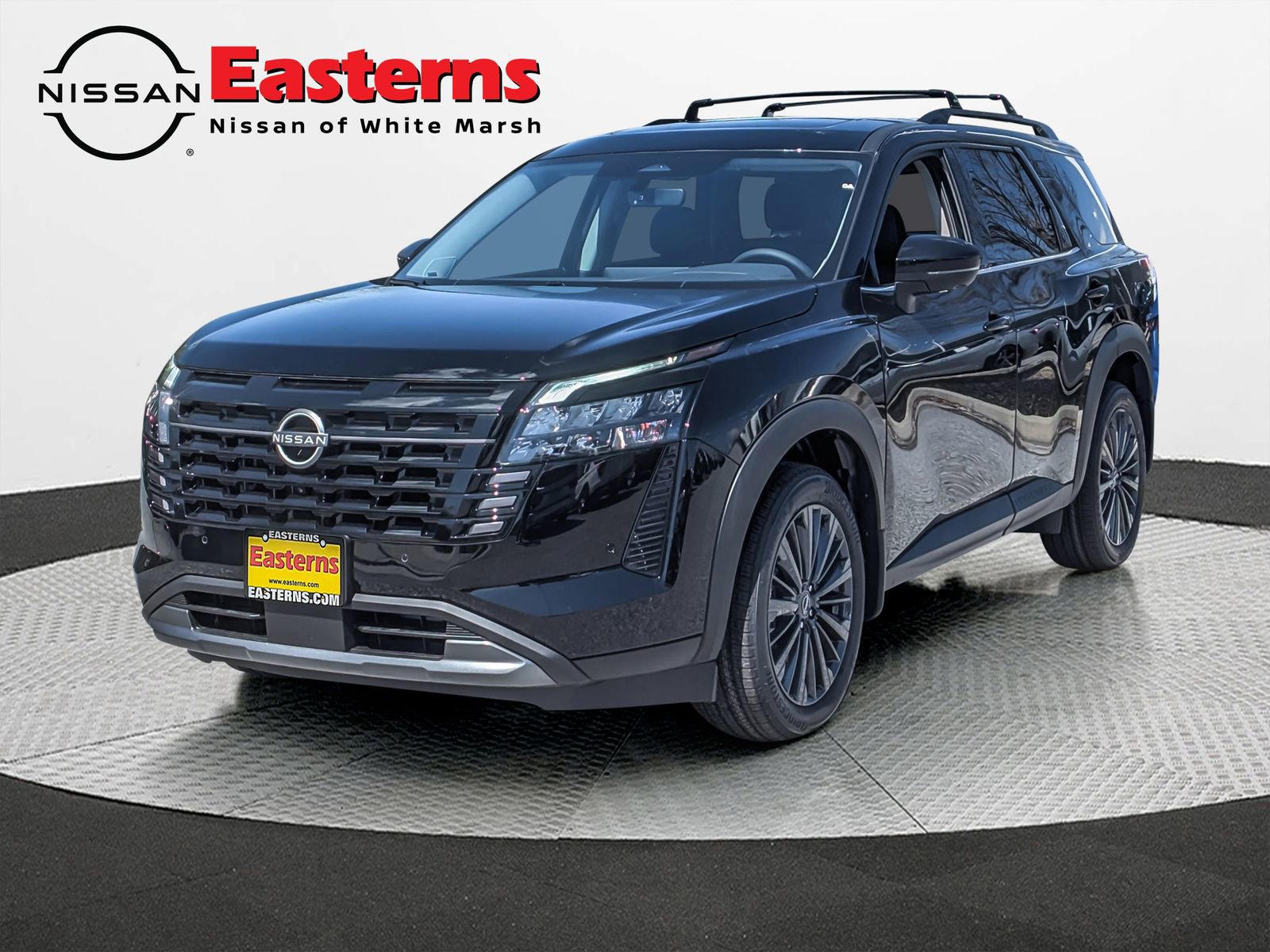 New 2026 Nissan Pathfinder SL image 1