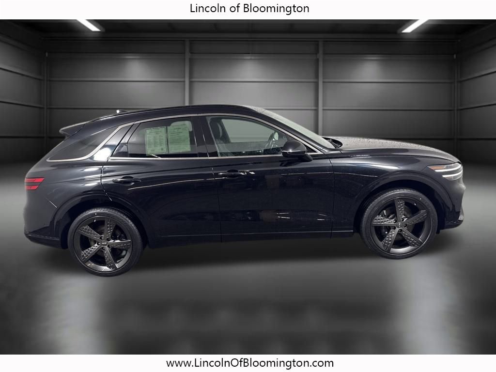 Used 2023 Genesis GV70 3.5T Sport w/ Sport Prestige Package image 8