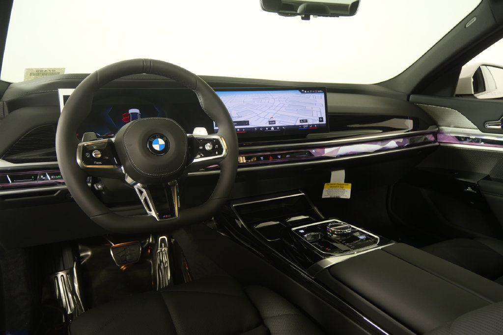 New 2026 BMW 740i RWD image 18