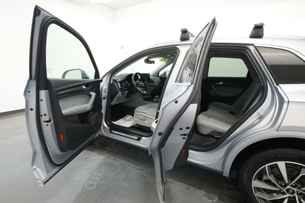 Used 2022 Audi Q5 2.0T Premium AWD/4WD image 22