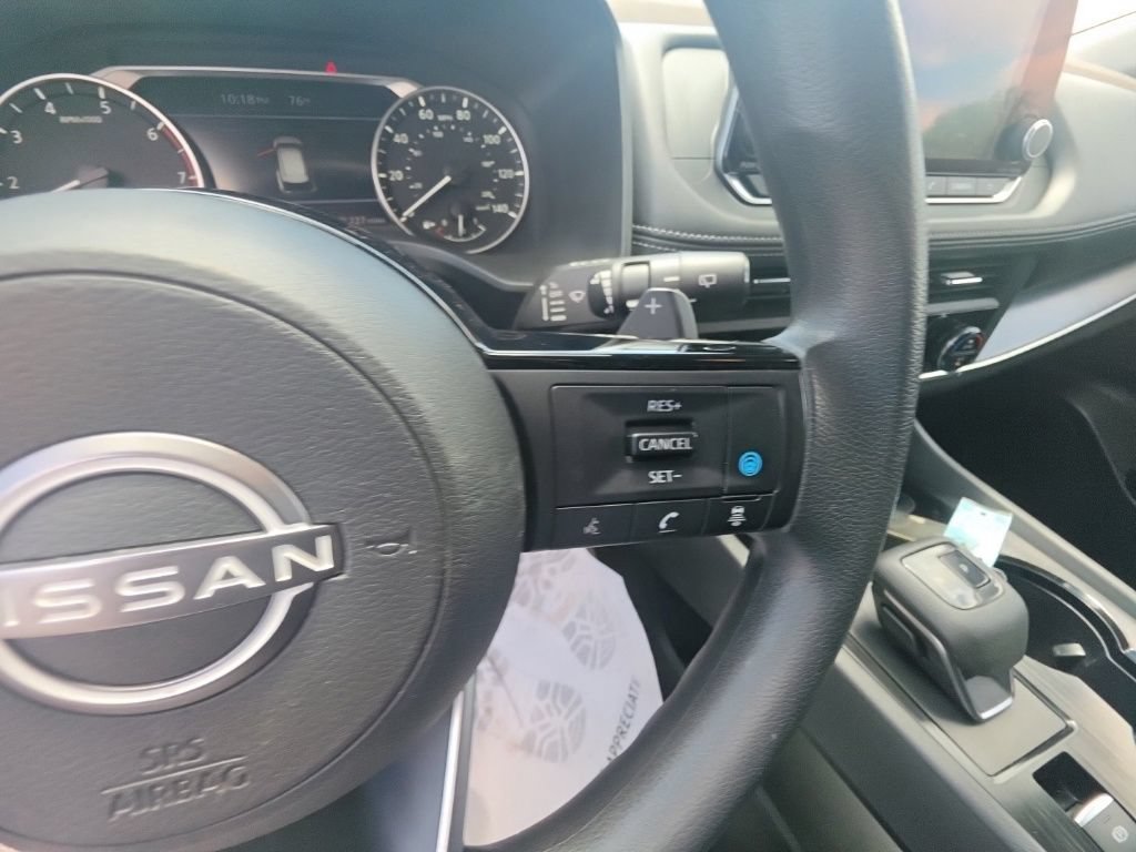 Used 2023 Nissan Rogue SV AWD/4WD image 17